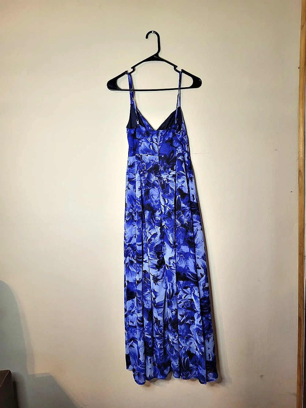 Lulus Floral Maxi Dress in Blue Size Small